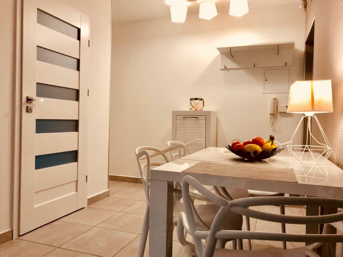 Apartamenty Aleksandry Apartament Przy Parku Świnoujście Екстериор снимка